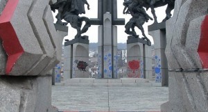 303665_1953070515071_1820148291_n