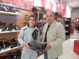 OLYMPUS DIGITAL CAMERA