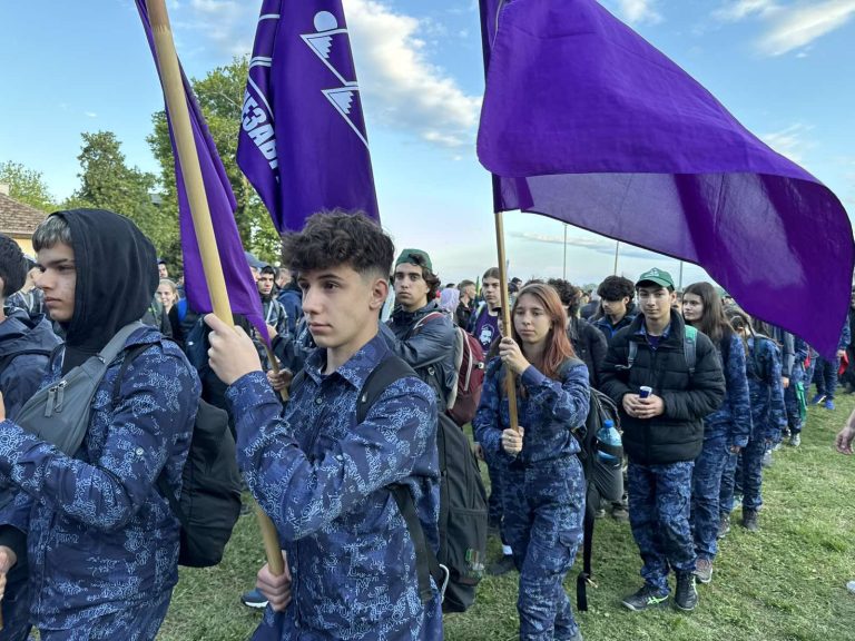 Забележителности | Великотърновци с най-много награди в похода „По стъпките на Ботевата чета“
