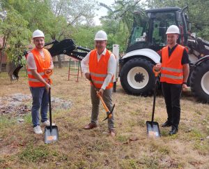 9edf54d8-b4a5-4407-a199-79b31b315b3a