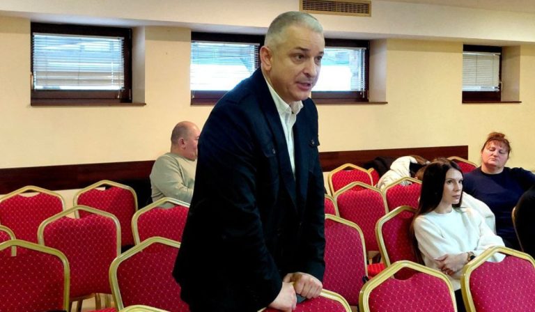 Забележителности | Ангел Янчев пое ангажимент на съдейства по проблеми на сдружението на малките транспортни фирми „Аз имам камион“