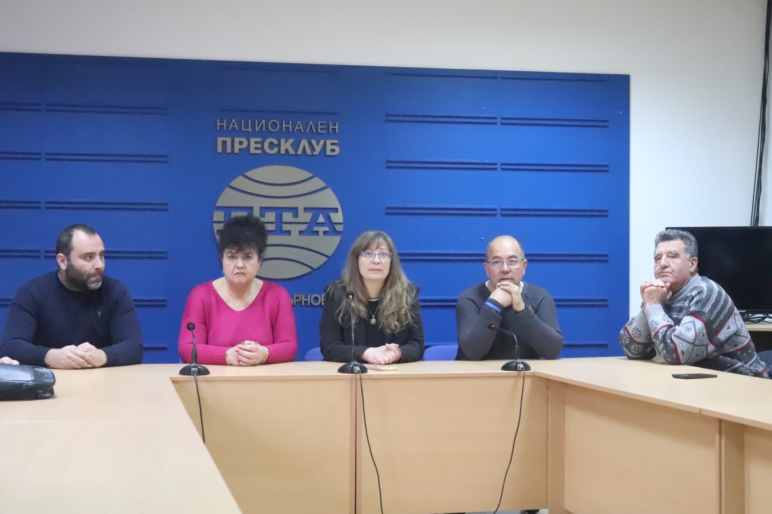 Забележителности | И Община Велико Търново срещу РИОСВ относно кариерата в Балван