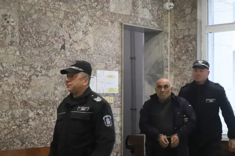 Забележителности | Задържаха под стража турския тираджия, убил 9-годишно момиче на пътя