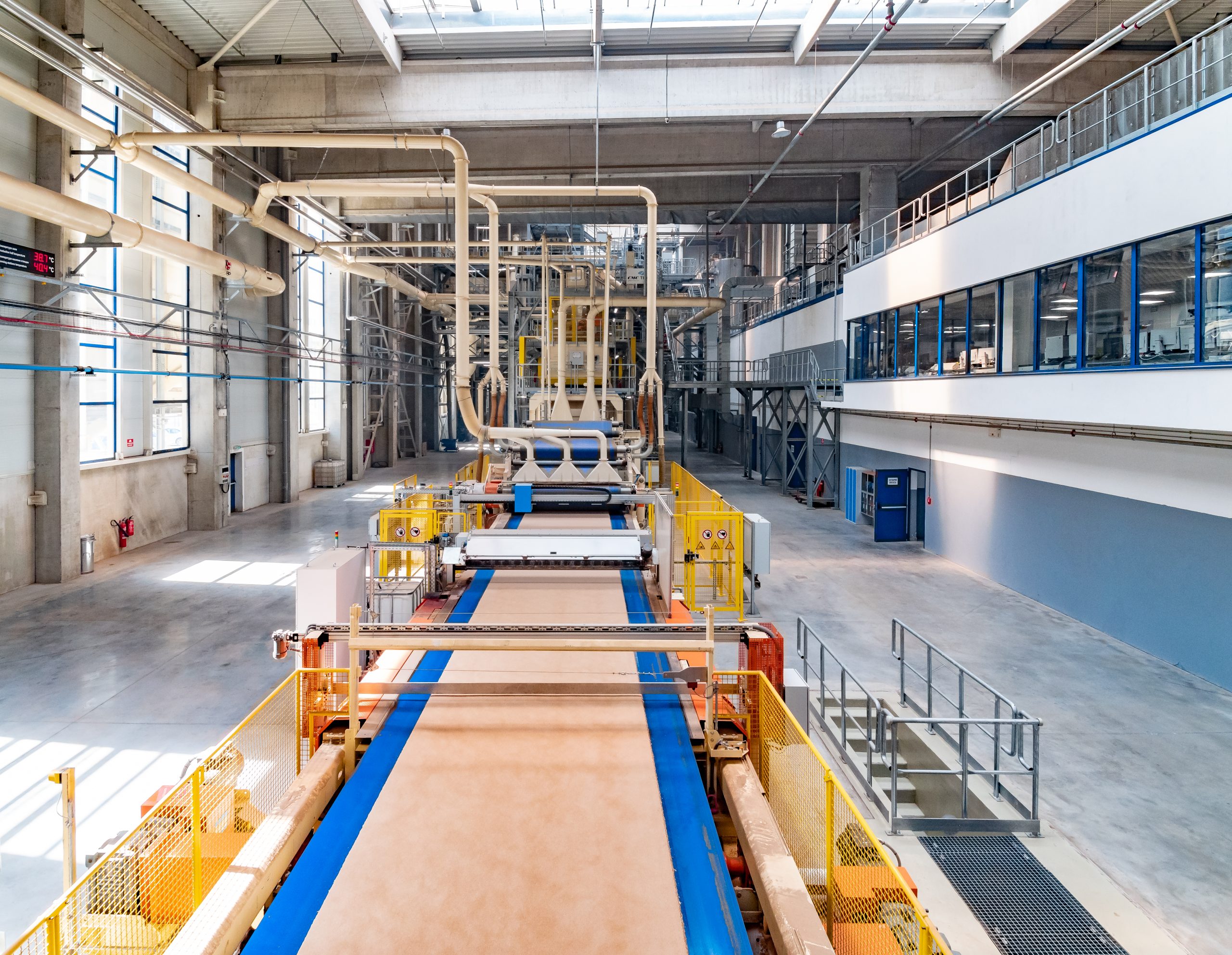 Забележителности | “Кроношпан”: Решението на ВАС не означава затваряне на предприятието