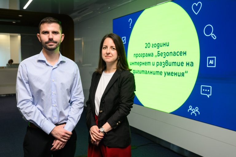 Забележителности | 44% от хората у нас между 20 и 50 години оценяват достоверността на новините по усет