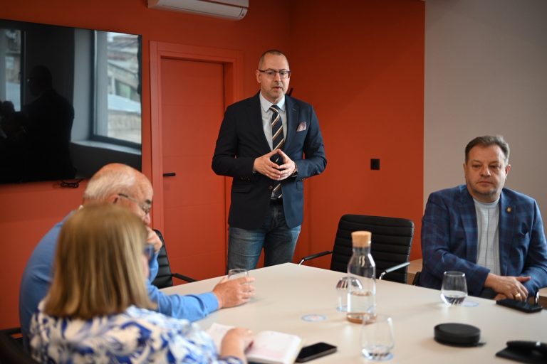 Димитър Николов в „Захарни заводи“:  Държавата е на пауза, бизнесът очаква решения