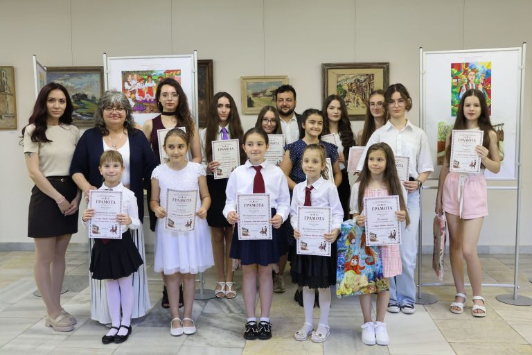 Забележителности | За конкурса в Лясковец „Фолклорните традиции в моя роден край“ рисуваха ученици от 16 училища