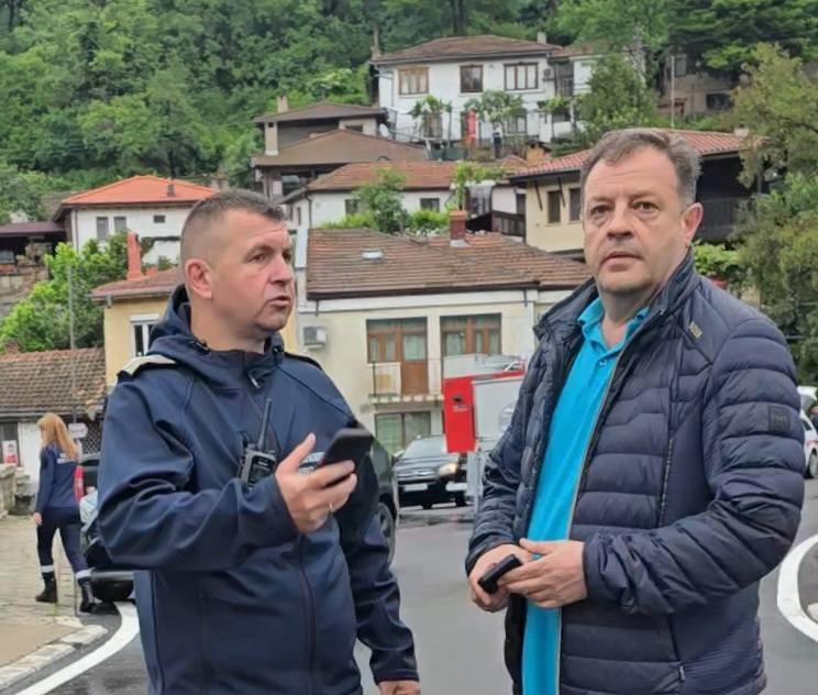 Забележителности | Кметът Даниел Панов отмени празничната програма във Велико Търново за 24 май!