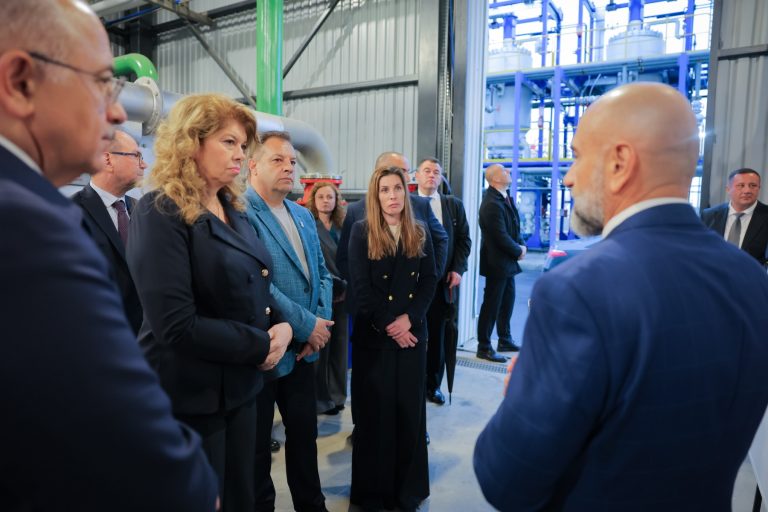 Забележителности | Панов представя В. Търново на Световния градски форум в Баку, Азербайджан и България задълбочават сътрудничеството си