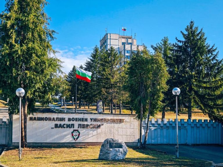 Забележителности | 148 курсанти получават първо звание, Виктор Георгиев е първенец на випуска