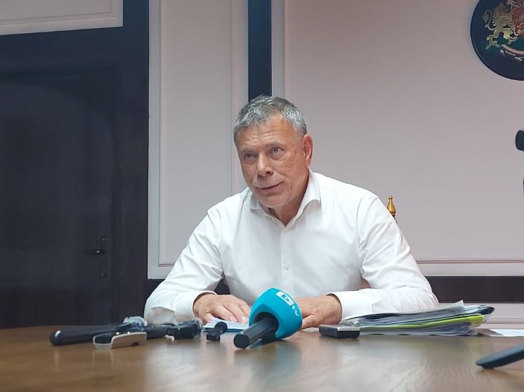 Забележителности | Николай Рашков: „Срещу мен се води политическа война, това е опит за подмяна на гласа на гражданите“