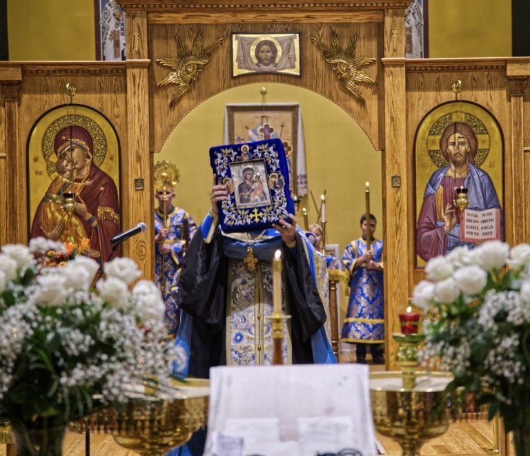 Забележителности | Велико Търново посреща чудотворната Хавайска икона на Света Богородица