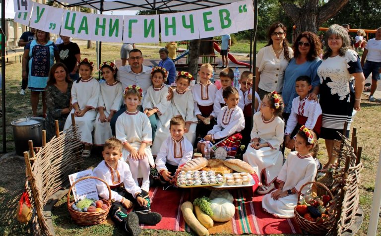 Забележителности | Традиция и кулинарно майсторство обединиха козаревчани и гости за Празника на кокошата чорба
