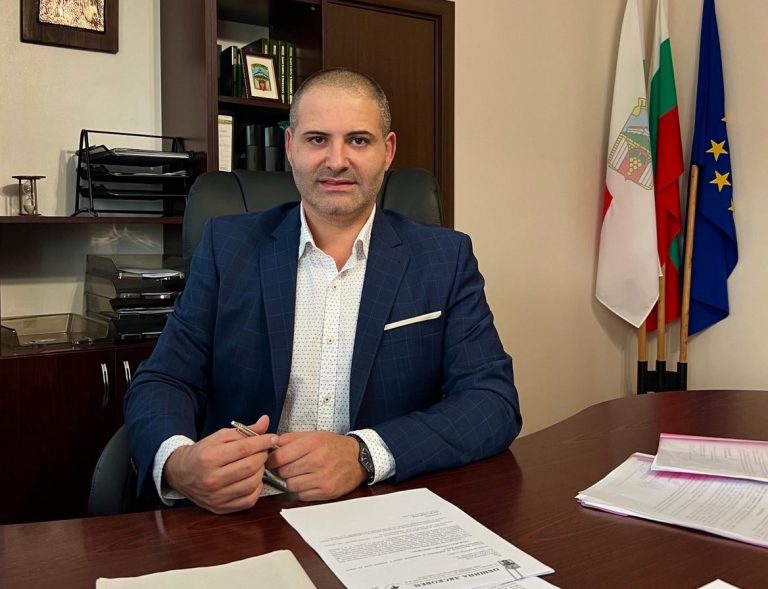 Забележителности | Приветствие на кмета на Лясковец Васил Христов по повод 118 г. от Независимостта на България